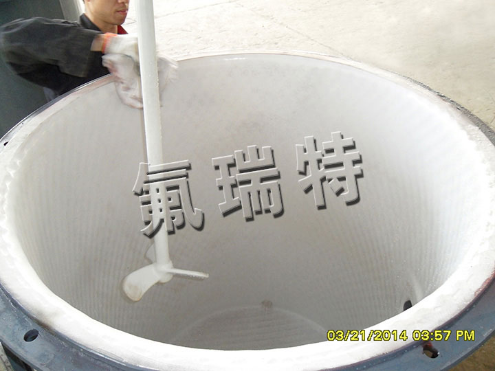 鋼襯塑儲罐、反應(yīng)釜