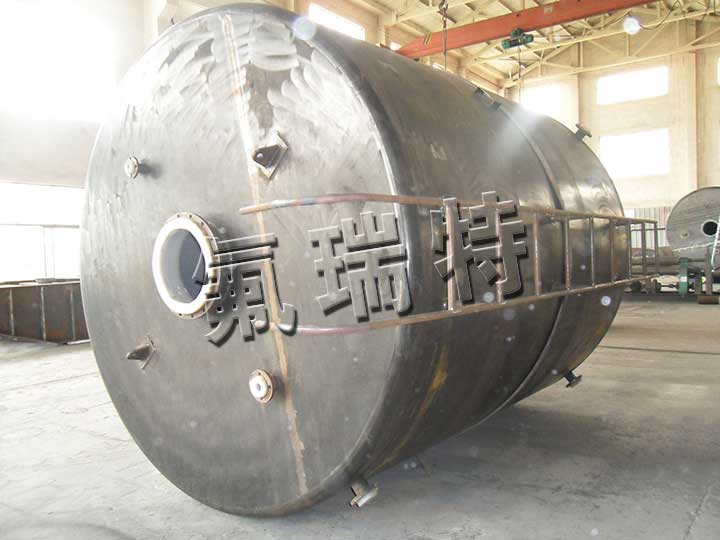 鋼襯塑儲(chǔ)罐、反應(yīng)釜